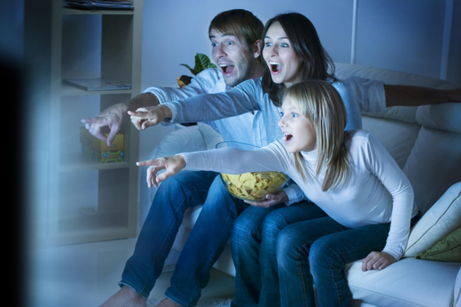 how to plan a movie night with family